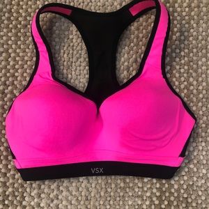 Victoria secret sports bra size 32D